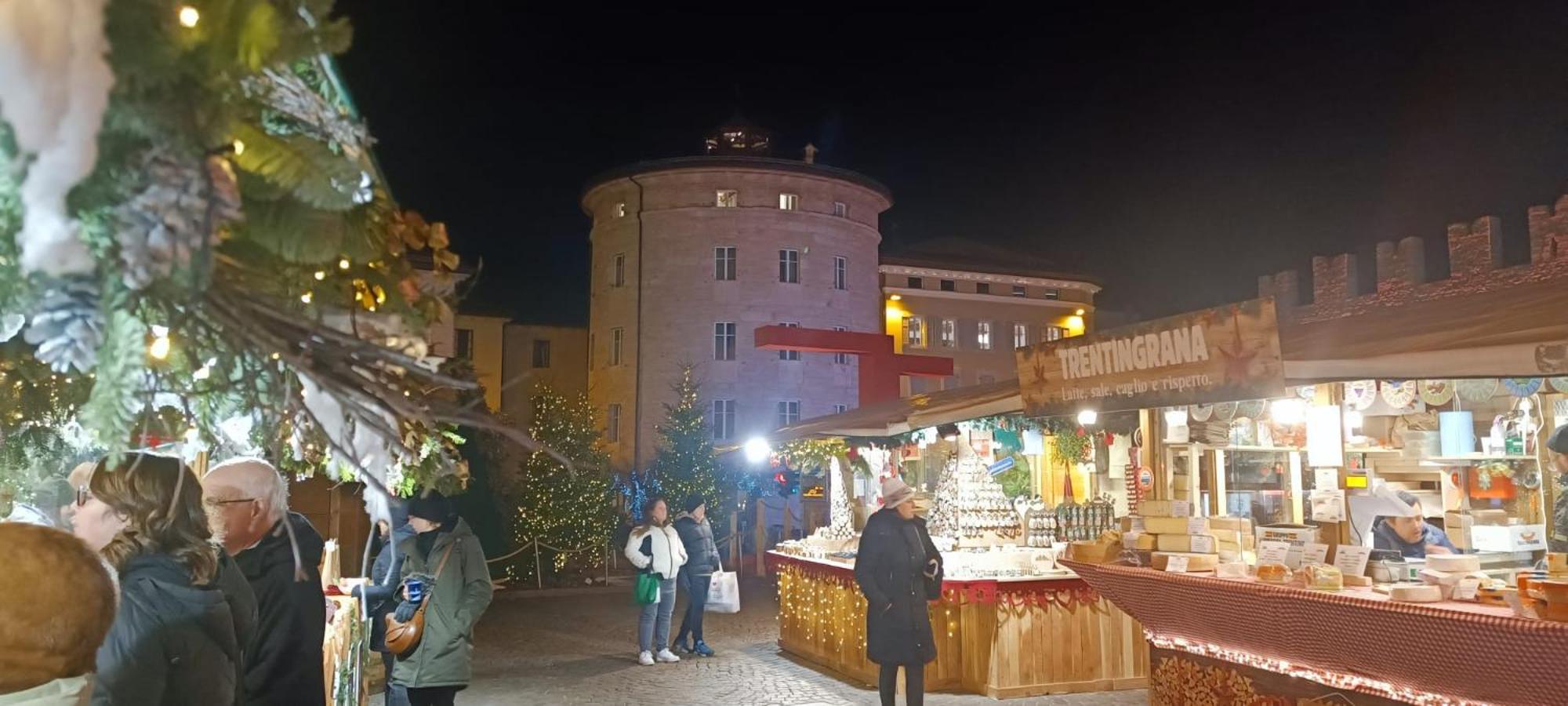 فندق Torrione ترينتو المظهر الخارجي الصورة